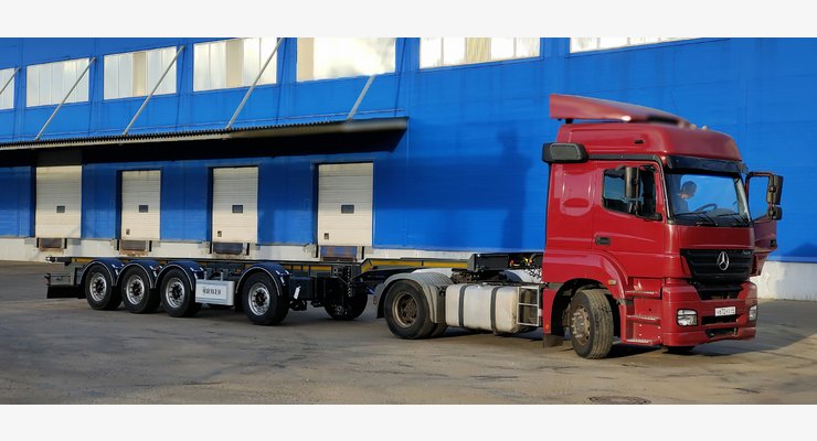 Полуприцеп-контейнеровоз BRAVER BK-440D — общий вид с тягачом